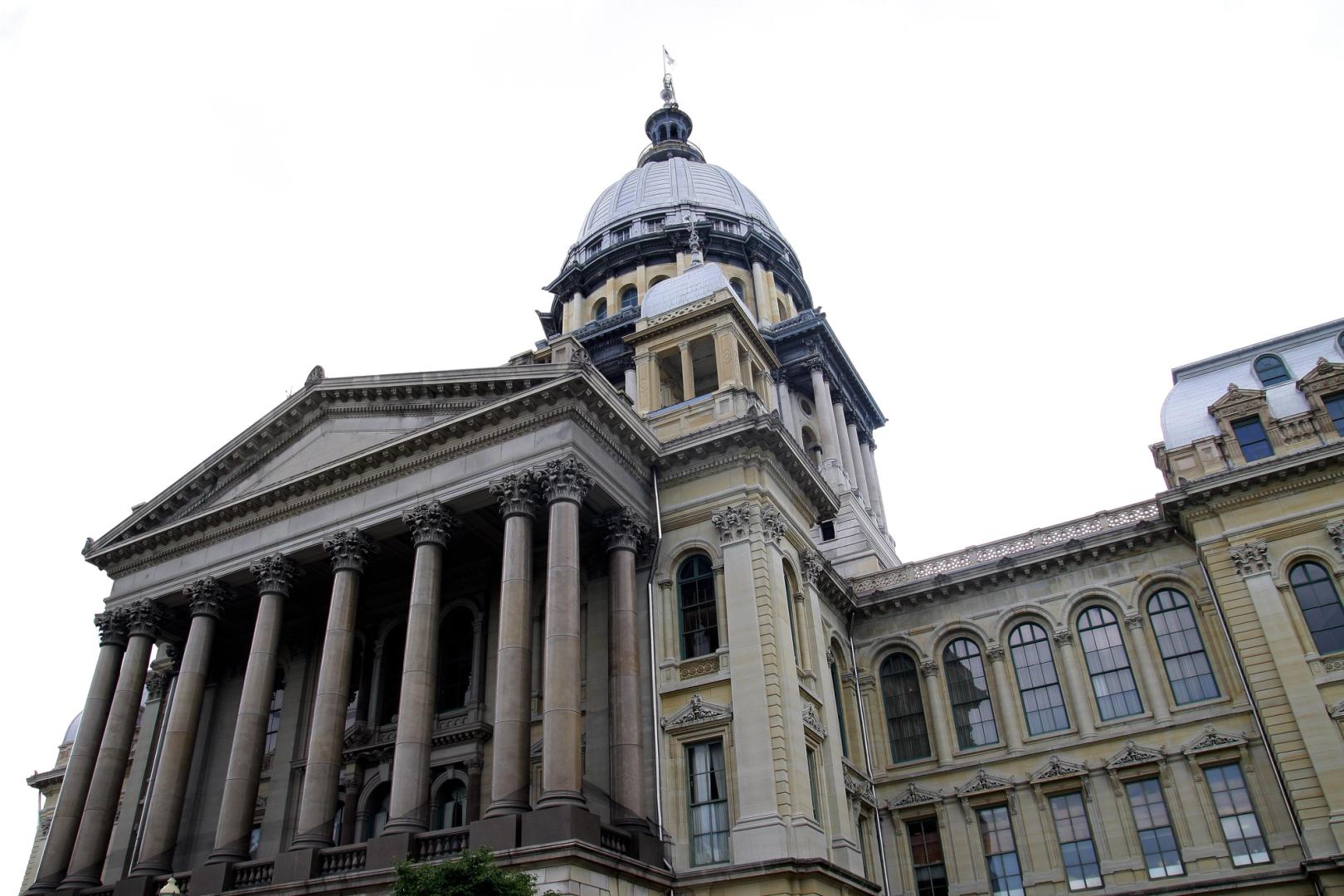 Illinois đồng ý trì hoãn sáu tháng thuế tiền điện tử khi ngành công nghiệp tiếp tục cuộc chiến tại tòa án