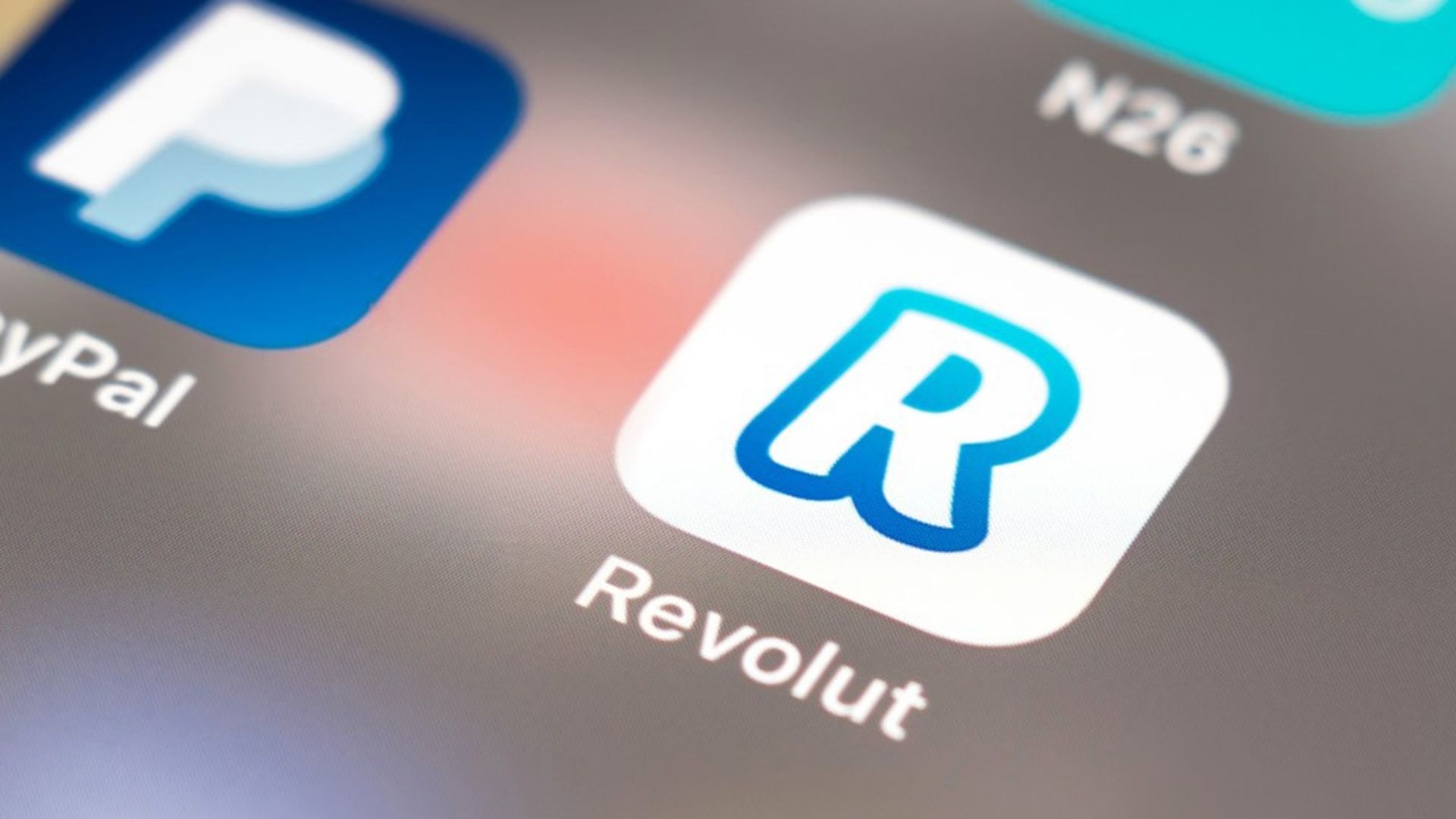 Hoạt động bitcoin, hộ chiếu bị lộ sau khi Revolut rơi vào yêu cầu giả mạo của chính phủ