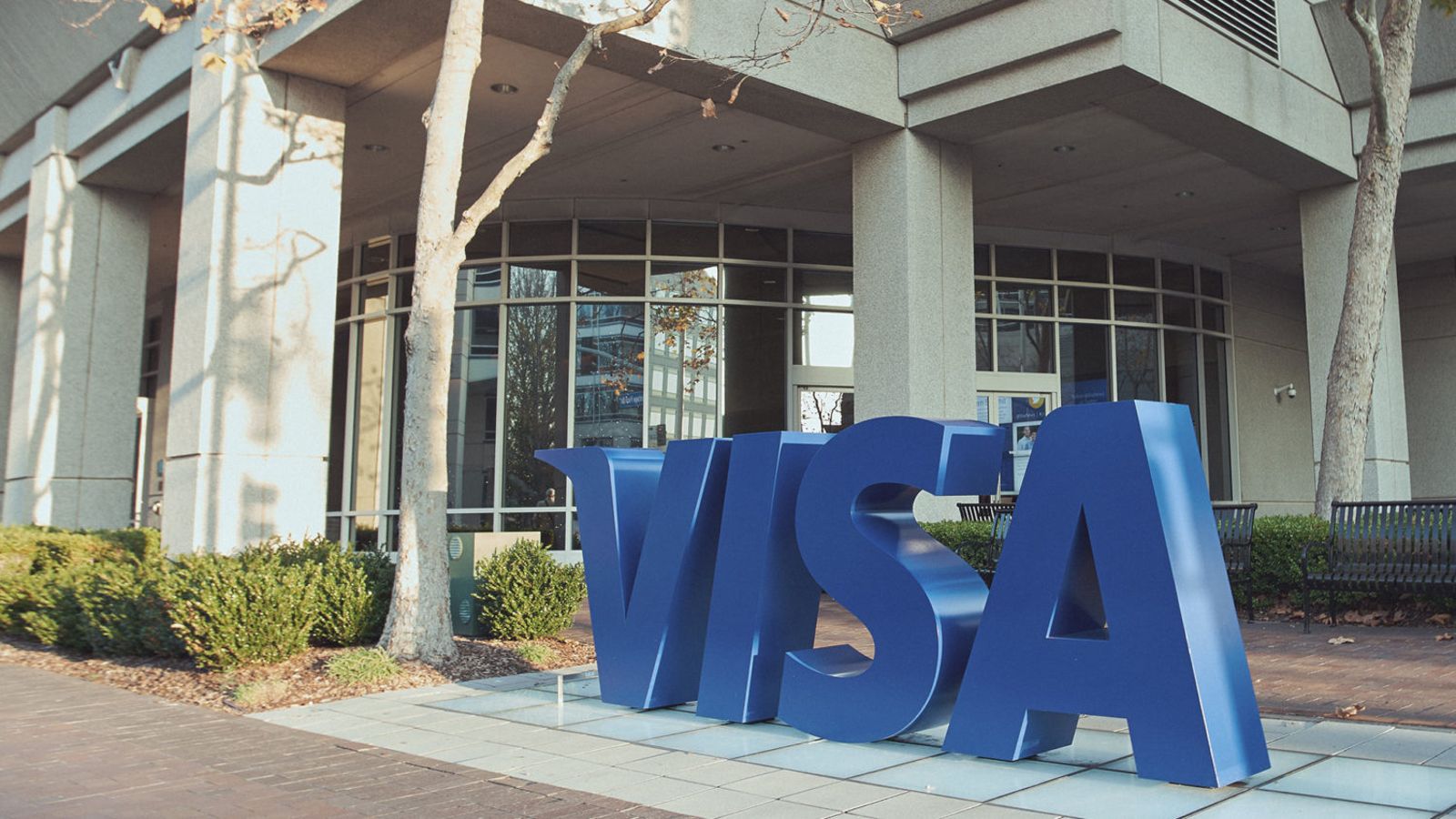 Visa cho biết ý định áp dụng Stablecoin tăng từ 36% lên 56% với các biện pháp bảo vệ cấp ngân hàng