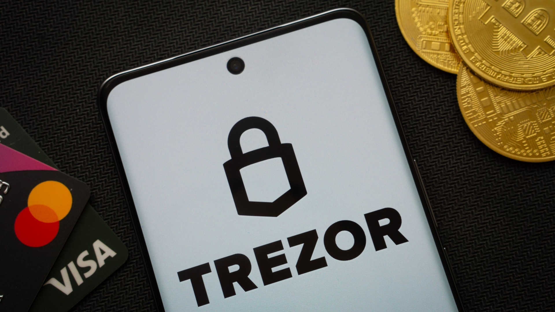 TREZOR giảm số lượng đại lý sau sự cố thoát nước sổ cái
