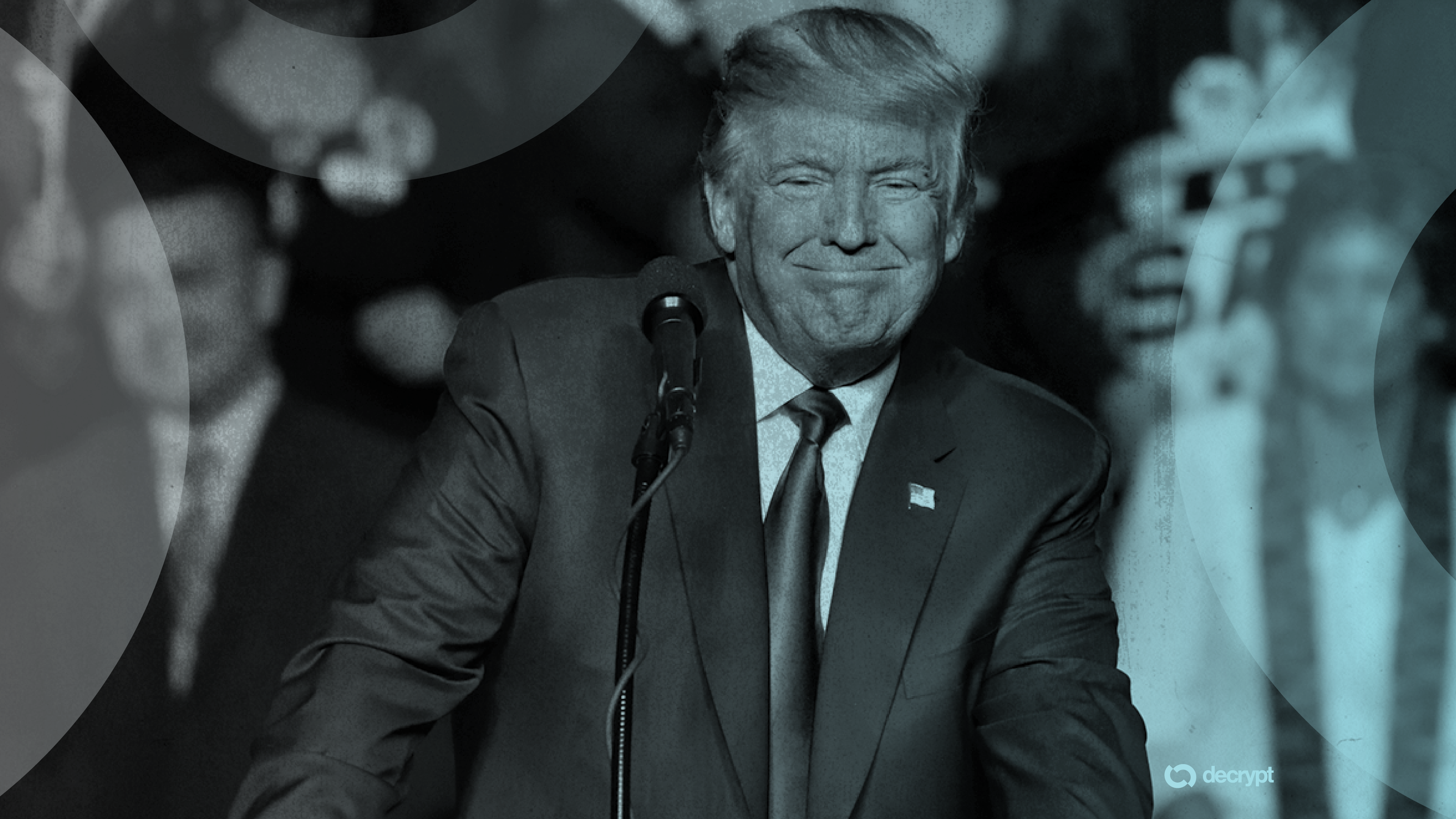 Chủ tịch Fed ngụ ý Trump chỉ đúng một nửa đối với nền kinh tế sau khi tăng lãi suất