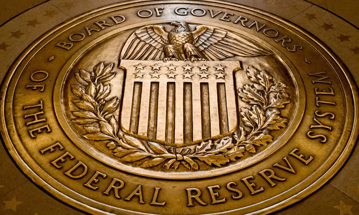 Fed chuyển sang thắt chặt các quy tắc của Stablecoin với hai đề xuất Đạo luật GENIUS mới