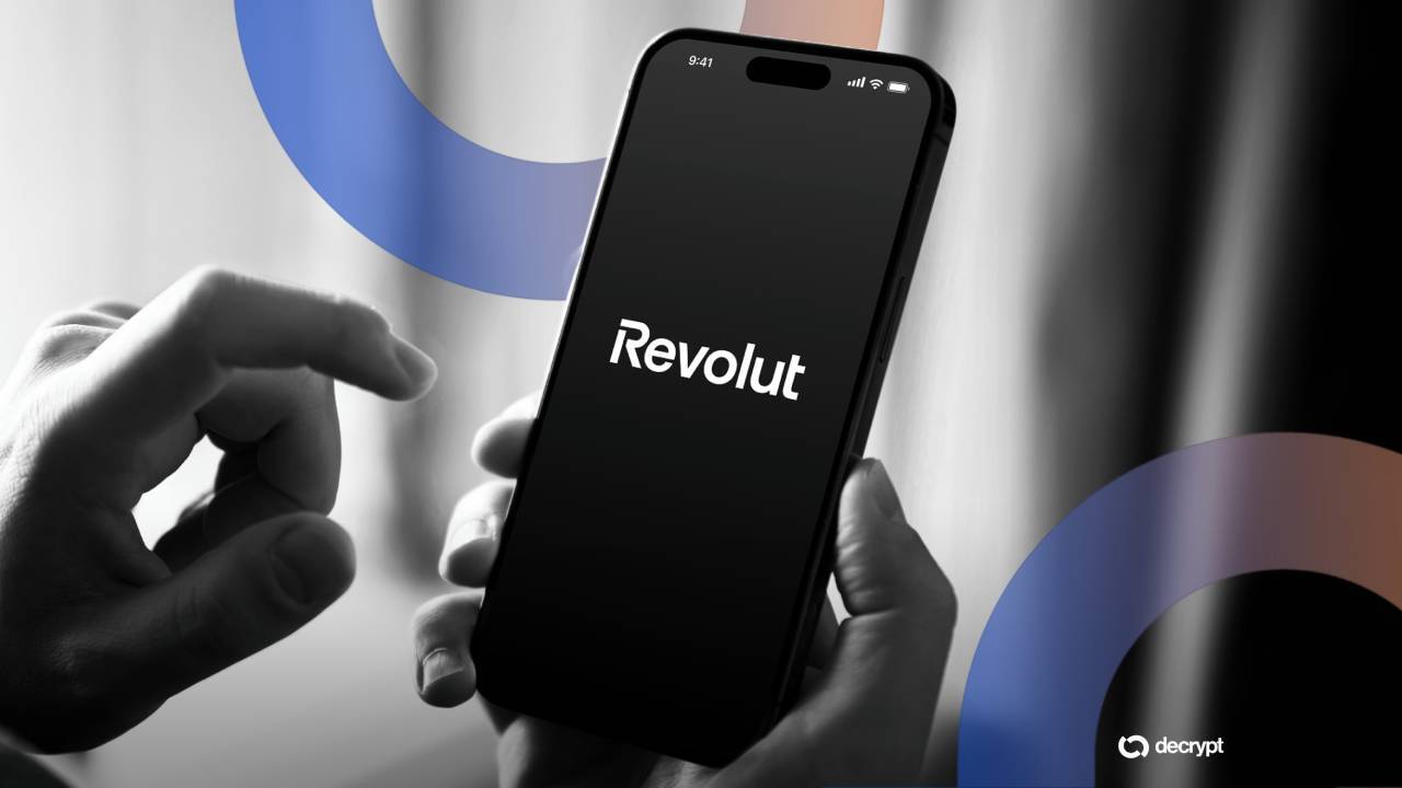 Revolut rò rỉ hộ chiếu, lịch sử giao dịch Bitcoin theo yêu cầu giả mạo của chính phủ