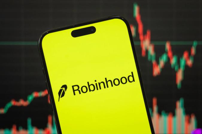 Sự chậm lại của Chuỗi Robinhood lan rộng từ phí sang giao dịch khi số lượng giao dịch giảm hơn 40%