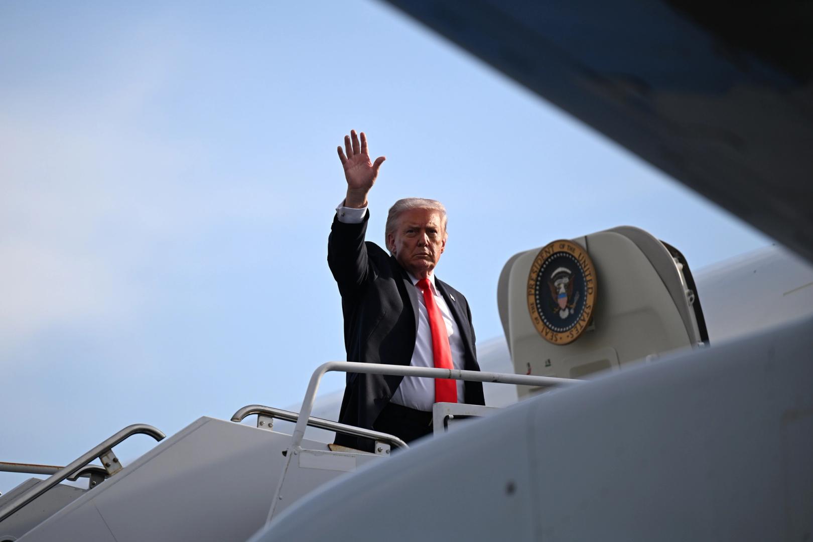 Số cổ phần trị giá 800 triệu đô la của Trump vào mã thông báo của World Liberty Financial hiện có mốc thời gian để có thể bán được