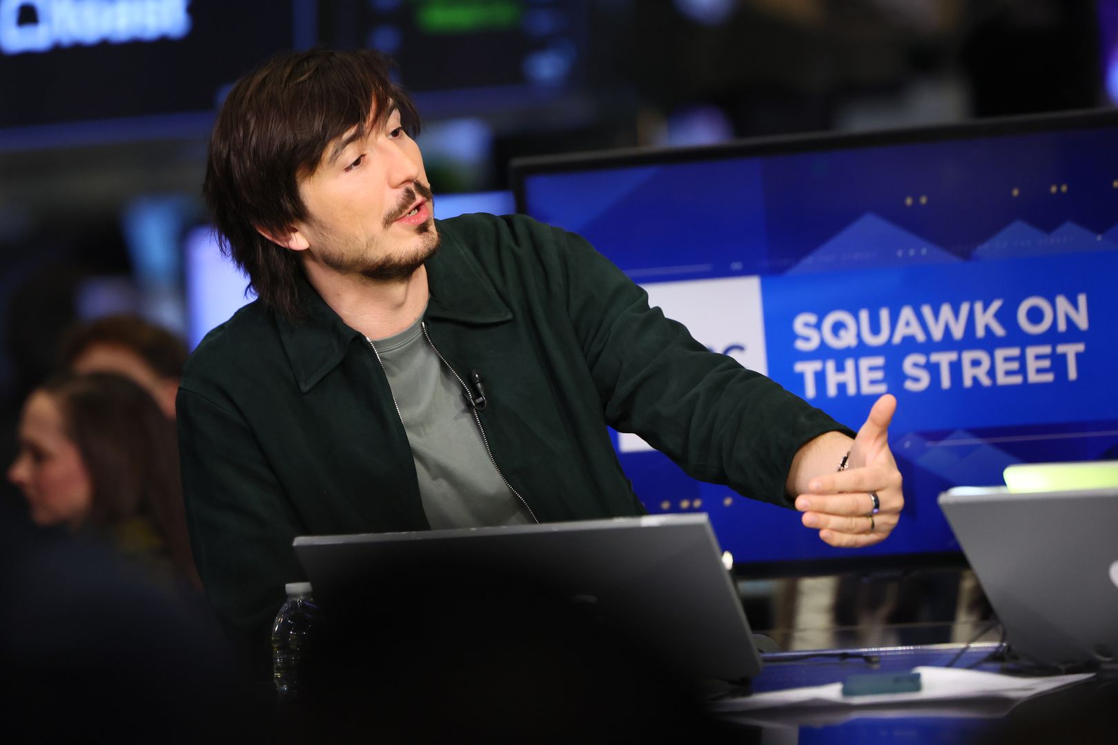 Giám đốc điều hành Robinhood nói rằng các công ty không nên có quyền phủ quyết đối với mã thông báo chứng khoán trong mối thù AMC